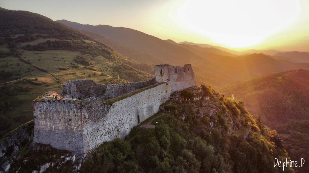 Not Just Legends; This French Royal Castle Holds the Most Terrifying Secrets Ever Uncovered 3 Château de Montségur Images At the Foot of the Castle