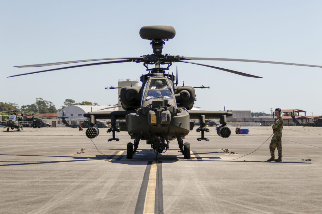 Historic Military Milestone: Dutch Apaches Now Armed with Cutting‑Edge AGM‑179A Missiles 3 Marne Air Soldiers learn the newest version of the AH-64E Apache helicopter