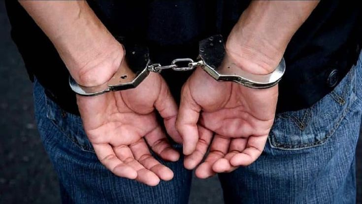 No Ticket, No Warning, Just Handcuffs; U.S. Traffic Law Raises Alarms Nationwide 3 Handcuff