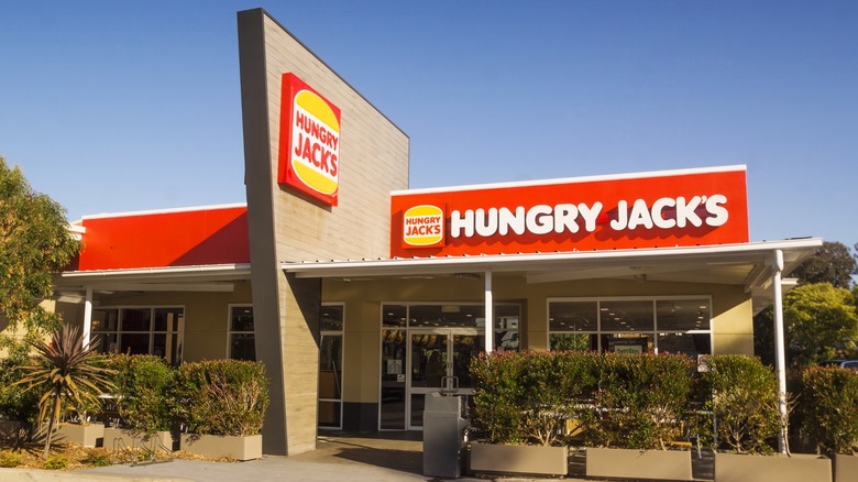 The Entrepreneur Who Turned a KFC Franchise into a $3 Billion Business—His Remarkable Story 3 Hungry Jacks