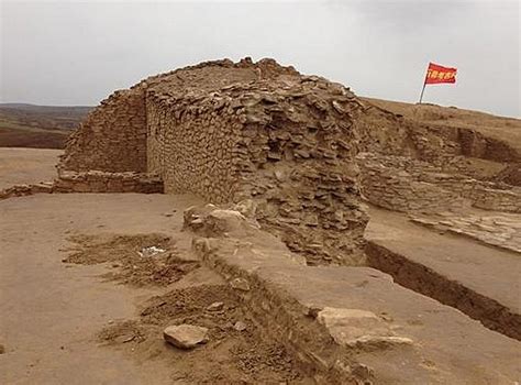 Groundbreaking Discovery in China Stuns Archaeologists; A Lost Chapter of Civilization Emerges 3 Shimao site’s massive stone walls