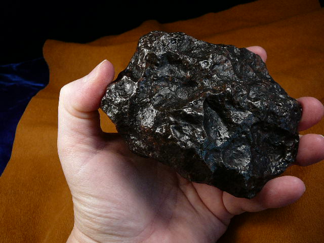 Not Gold, Not Platinum—This Man’s Mysterious Rock Was Worth More Than Both and Came from Space 3 Space Rock