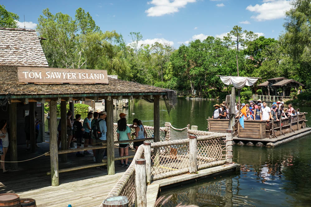 Magic Kingdom Says Goodbye—Disney Permanently Closes These Fan-Favourite Attractions 3 Tom Sawyer Island