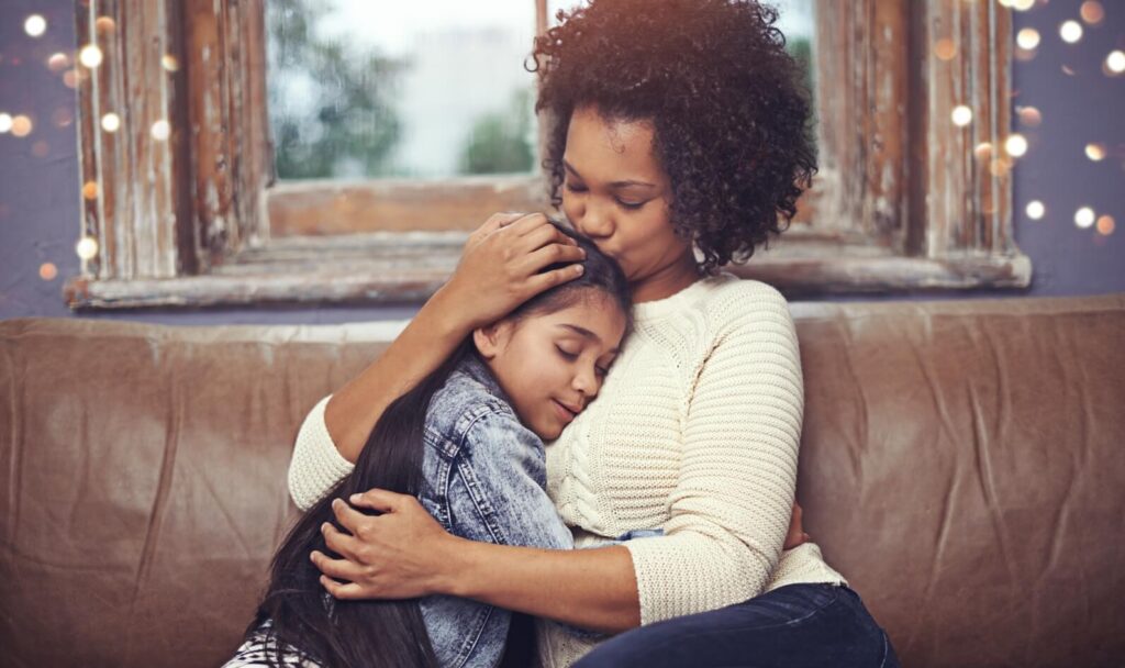After Studying 200 Kids, Researchers Found These 7 Parenting Habits in Every One of Their Homes 3 power of emotional validation and physical reassurance
